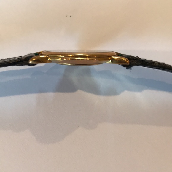 Vintage Gucci Black Leather Band Gold Tone Watch 3400F M - Picture 11 of 12